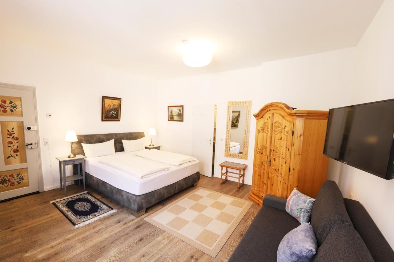 Hotel Garni "Zum Engel" Oberguenzburg المظهر الخارجي الصورة