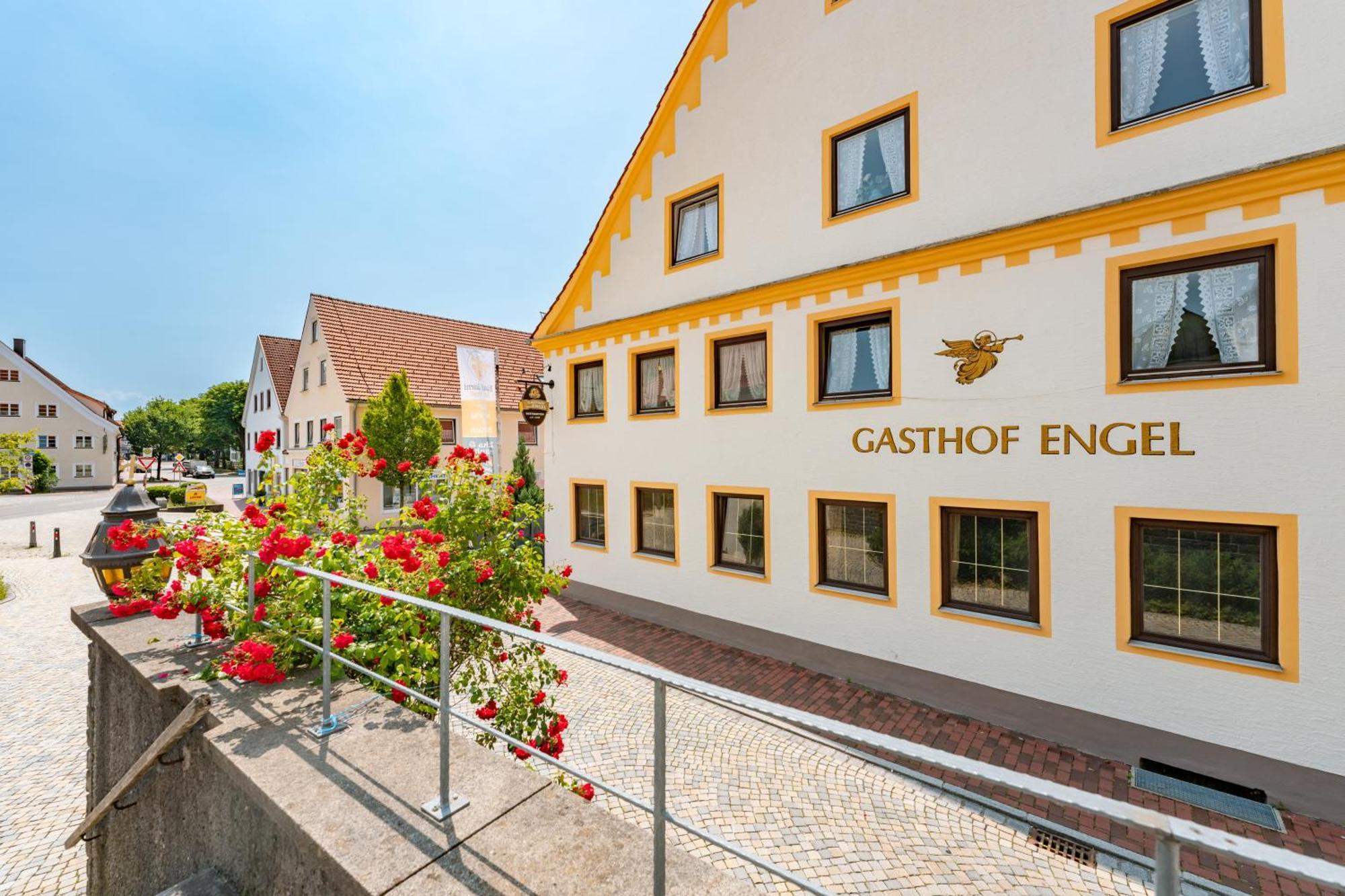 Hotel Garni "Zum Engel" Oberguenzburg المظهر الخارجي الصورة
