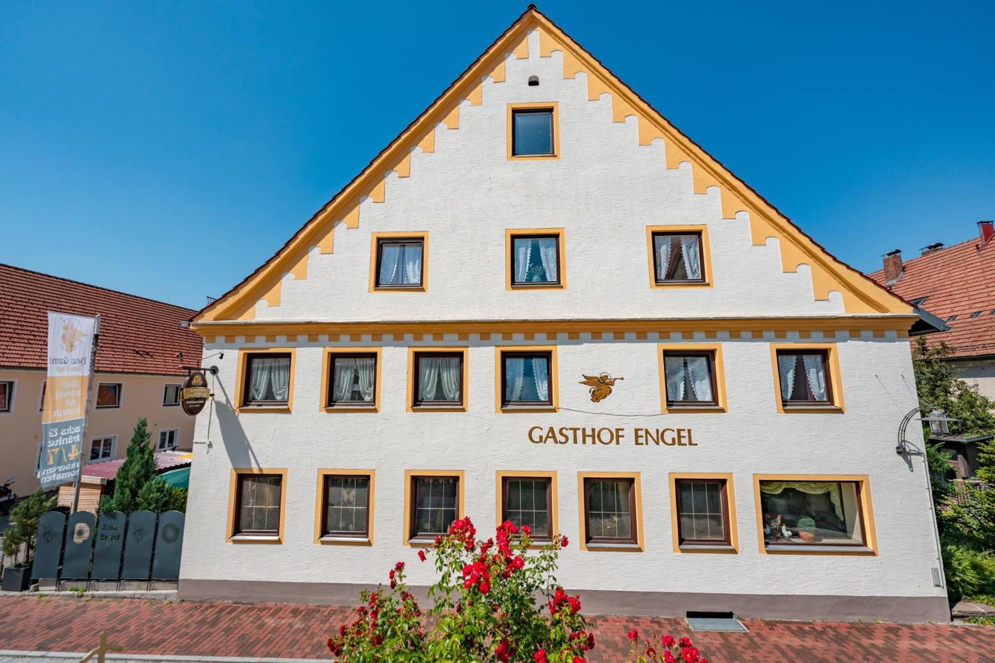 Hotel Garni "Zum Engel" Oberguenzburg المظهر الخارجي الصورة